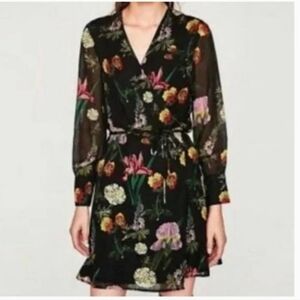 Zara Floral wrap dress. Body lined/ Sleeves sheer/ Button cuff. S…